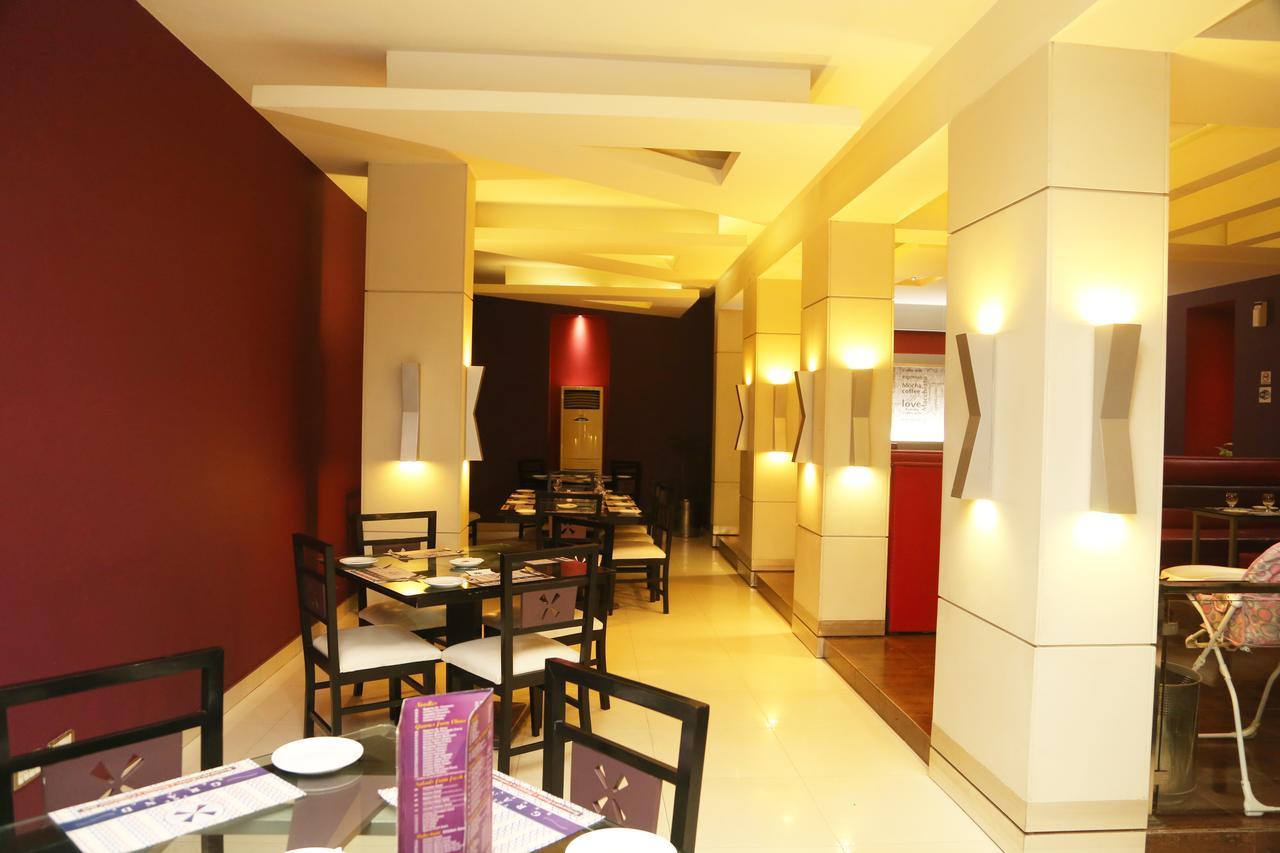 The Grand Regency Hotel Bahawalpur Buitenkant foto